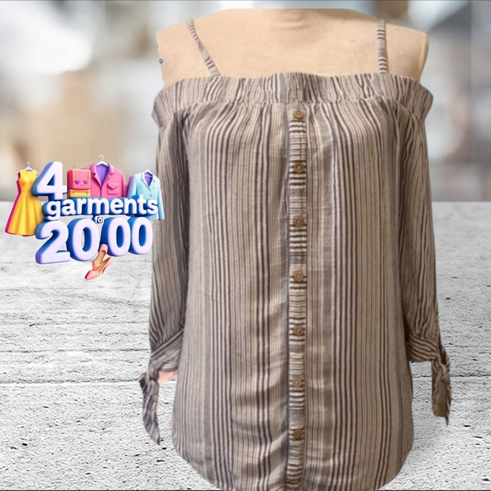 IN off the shoulder 3/4 inch tied sleeves blue and white stripes size M